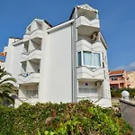 Mango Deluxe Apartment